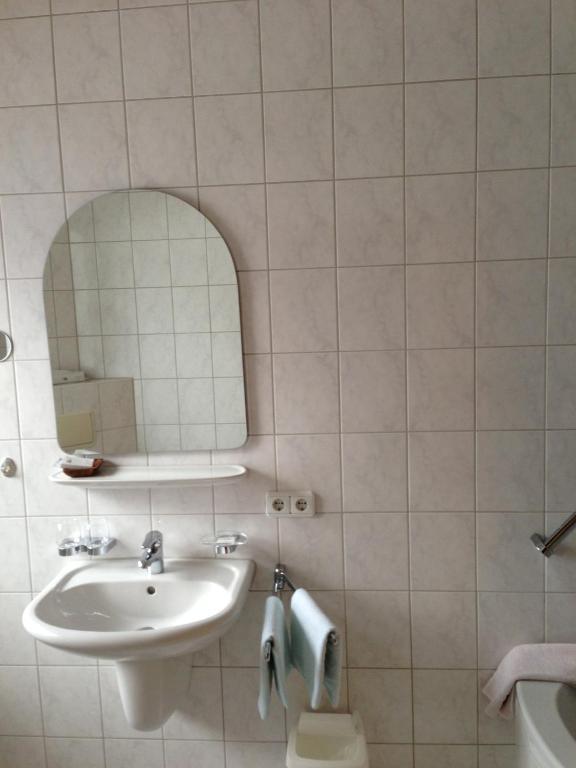 Gaestehaus Maria Garmisch-Partenkirchen Quarto foto